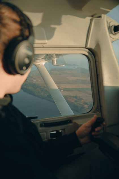 Choosing the Right Flight School